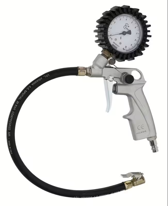 Reifenfüller RF-RM – geeicht mit Momentstecker Geeichter Reifenfüller RF-RM mit Momentstecker, für präzises und normgerechtes Befüllen von Reifen im Werkstatt- und Profi-Einsatz.
