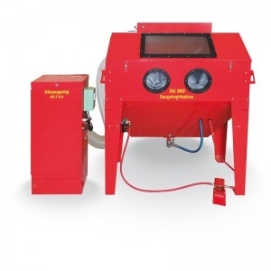 Saugstrahlkabine SK 900 mit integrierter Absaugung Saugstrahlkabine SK 900 mit leistungsstarker Absaugung, ideal für staub- und materialarmes Strahlen von Bauteilen in Werkstatt oder Industrie.
