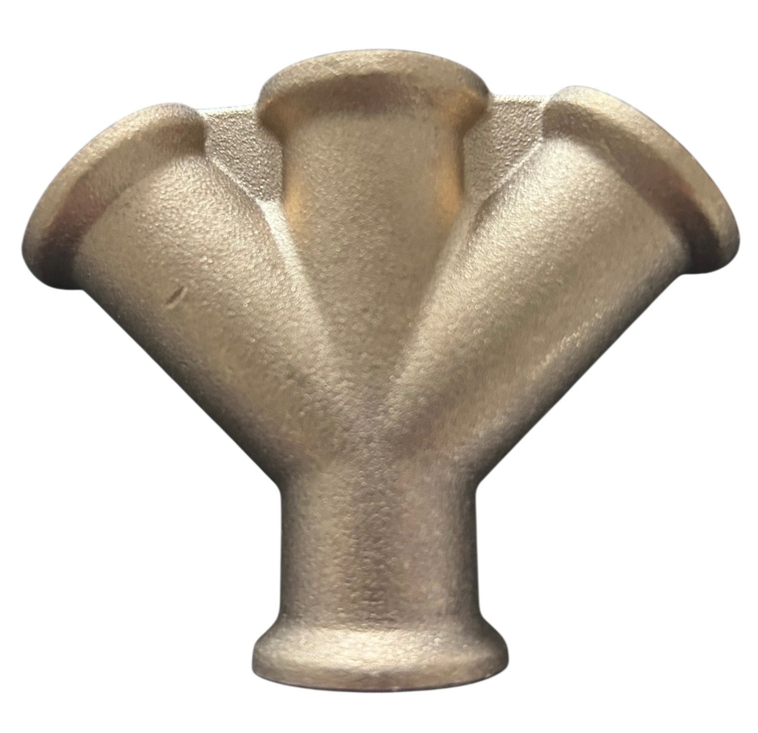 Dreierverteiler R 3/8" – Verteiler für Druckluft- und Rohrsysteme Metallischer Dreierverteiler R 3/8", ermöglicht die Aufteilung von Luft- oder Flüssigkeitsströmen auf drei Anschlüsse in Rohr- und Schlauchleitungen.